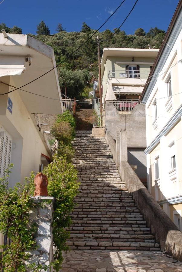 360ᵒ Lepanto Apartment Nafpaktos Exterior photo